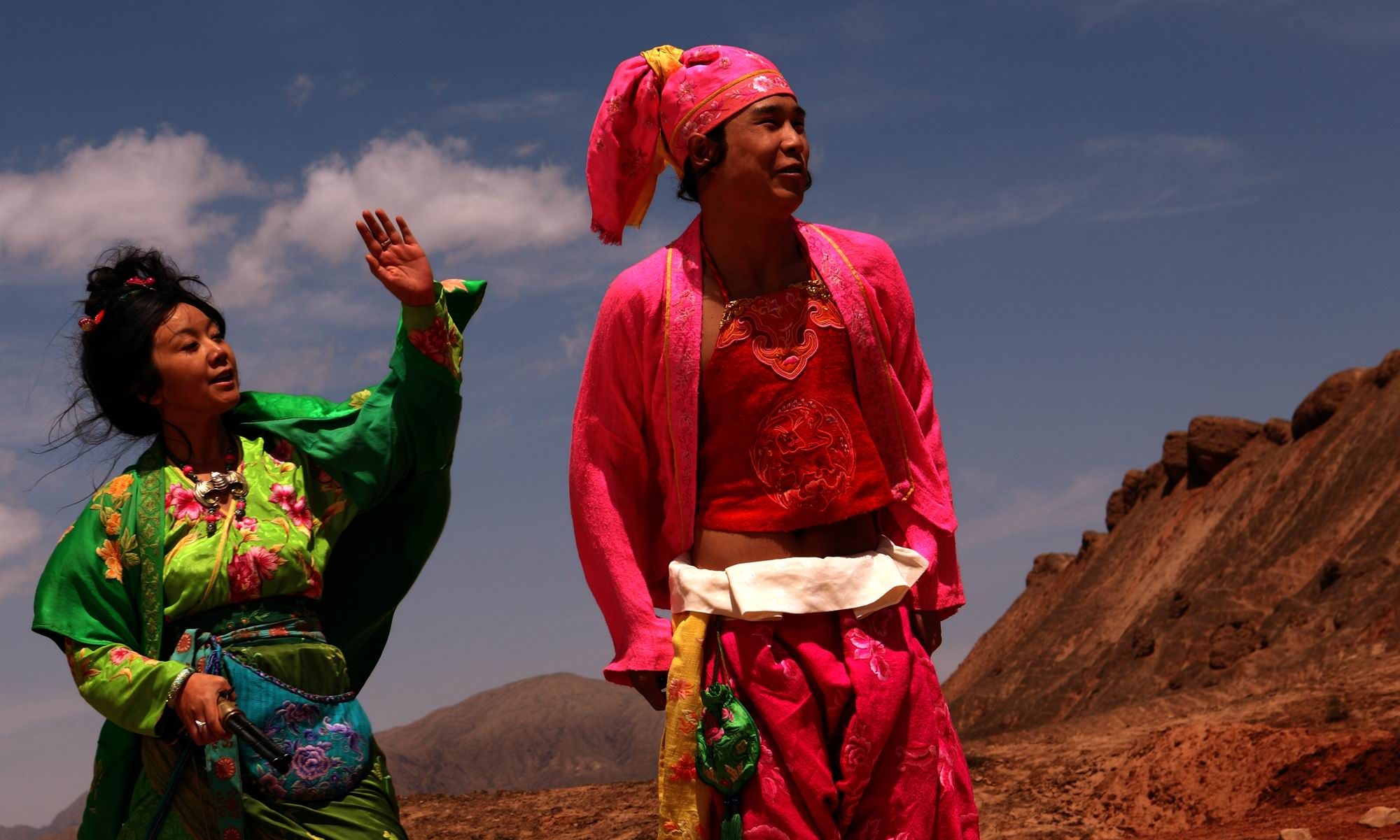 票房破7亿但口碑下滑,票房破30亿满江红为何惹争议