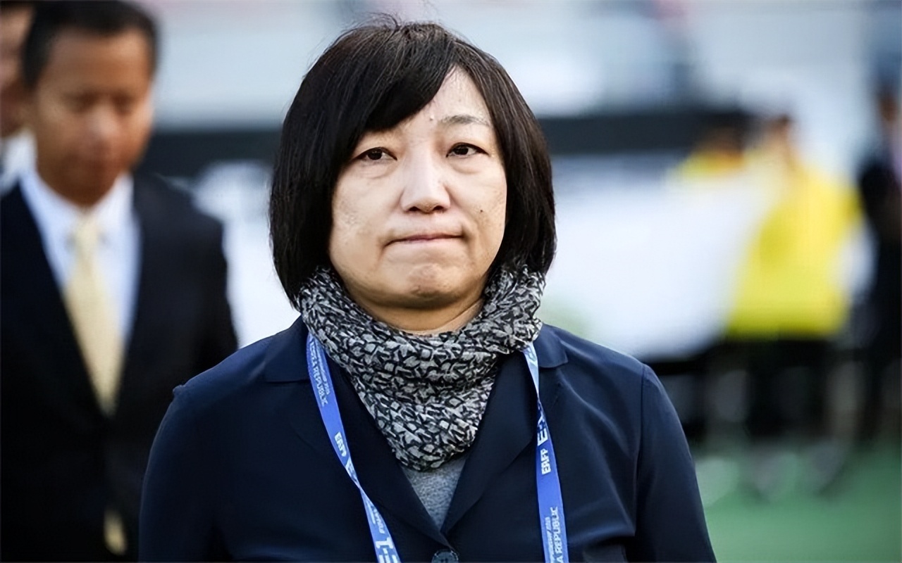 铿锵玫瑰孙雯：带伤书写女足辉煌，退役后担任中国足协副主席