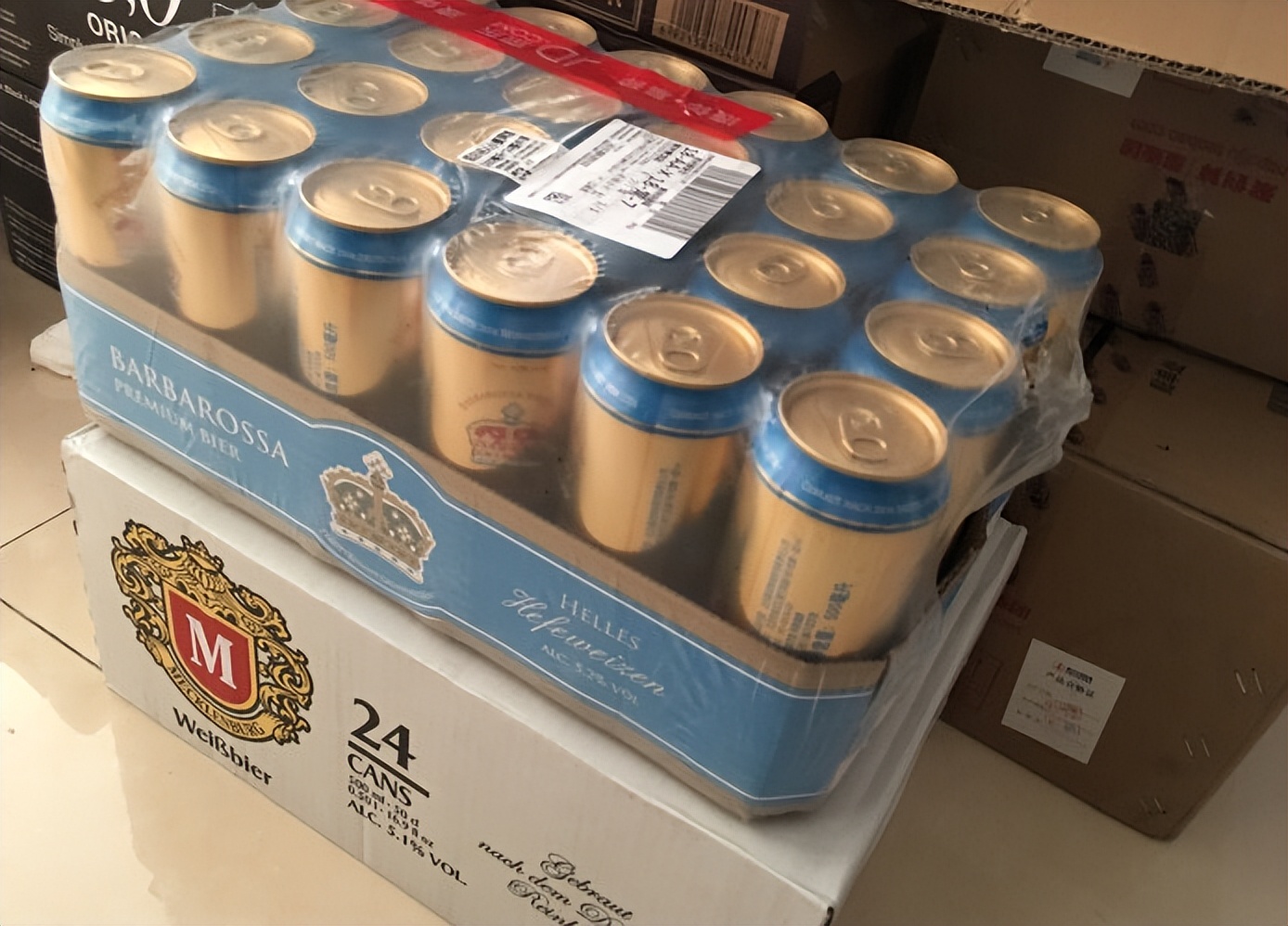 喝多少啤酒才等于一瓶白酒,一瓶啤酒相当于几两白酒酒精度数