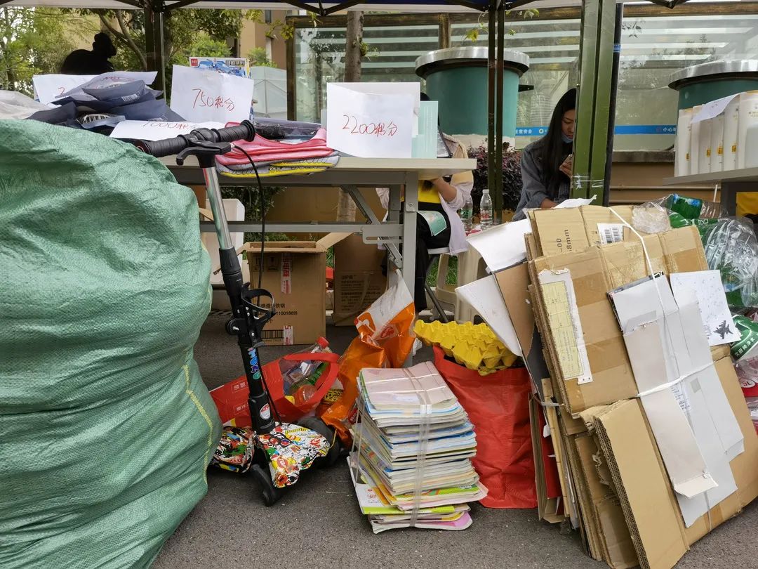 废品回收利用暴利行业,7-12岁废品手工环保利用首饰盒