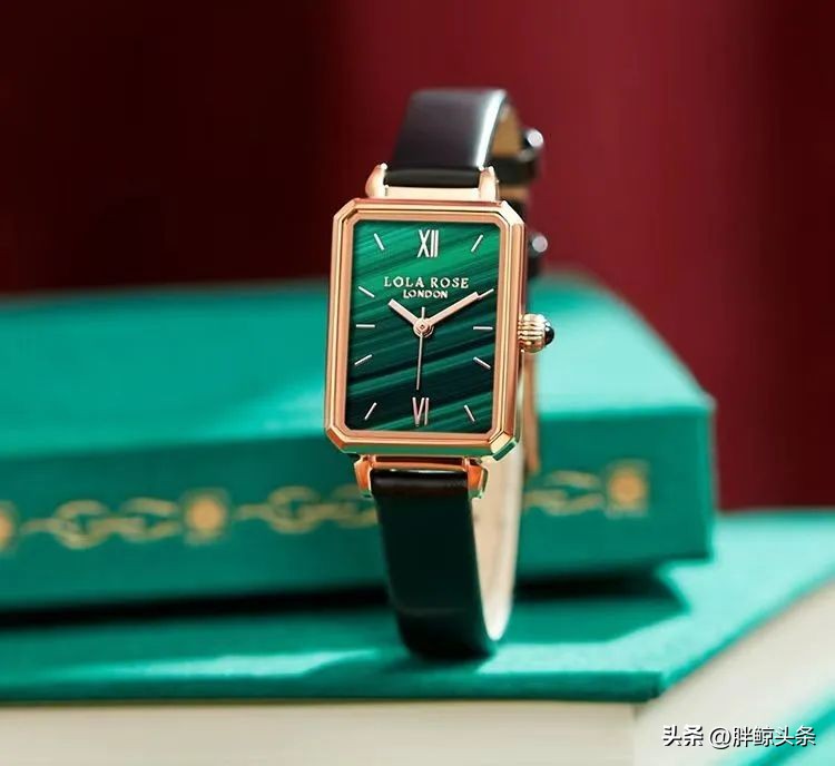 种草容易植树难,卖出3个亿的小绿表LolaRose想撕掉网红标签