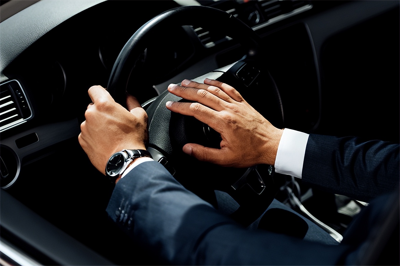 二手车估价在线查询平台官网,二手车估价在线查询免费平台