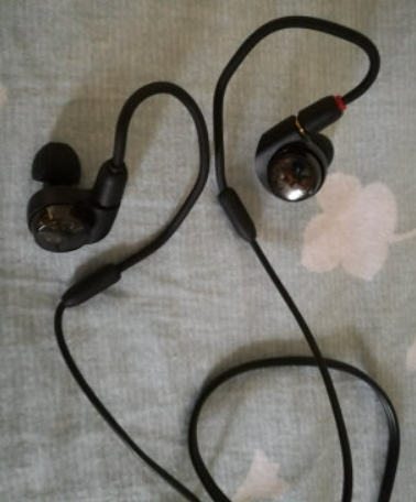 音质比较好的有线耳机推荐,怎样选择一款高品质音频有线耳机