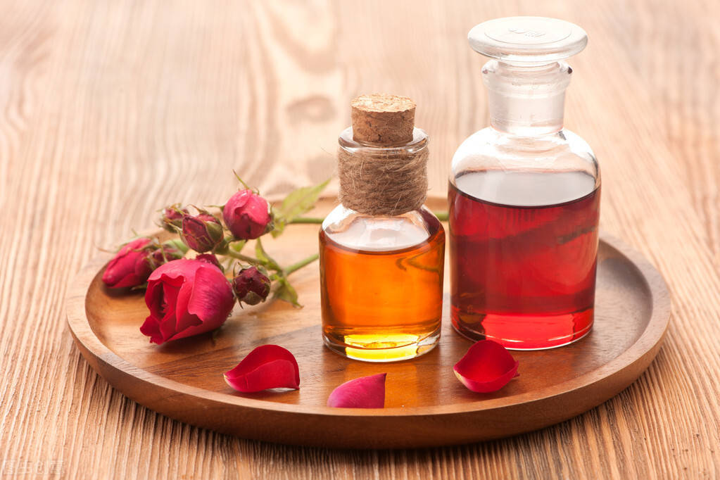 清洁毛孔收缩毛孔精油,面部刮痧毛孔收缩精油