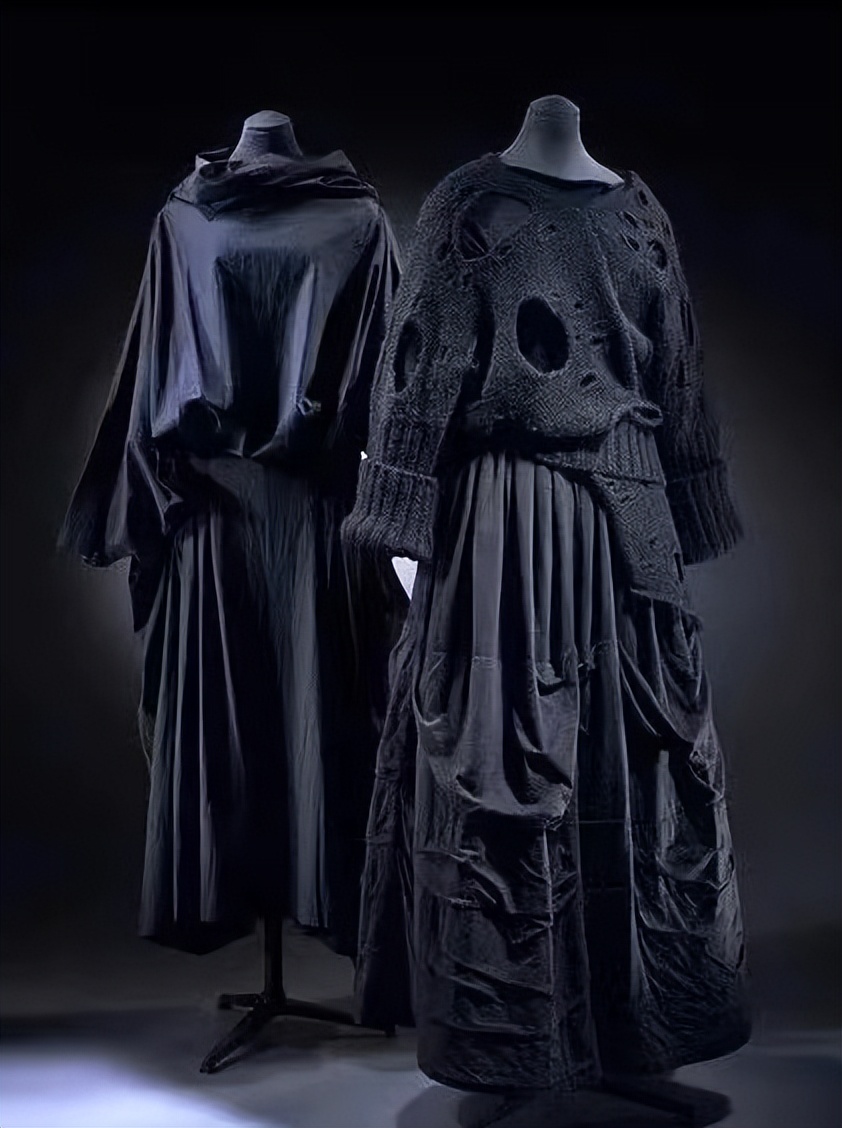 巴黎世家一双乞丐鞋1.2万遭到群嘲,巴黎世家新出鞋子