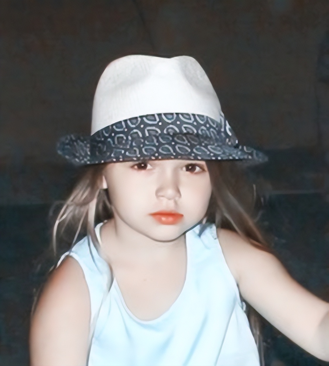 贝小七有多漂亮,贝小七从小到大的照片