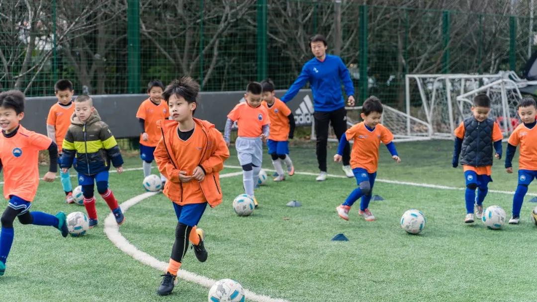 寒假志愿实践活动去哪参加,假期去哪里学球