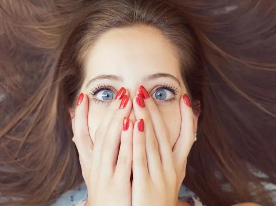 谢娜刚嫁给张杰，就因病切除了单侧输卵管，张杰：我只要她健康！