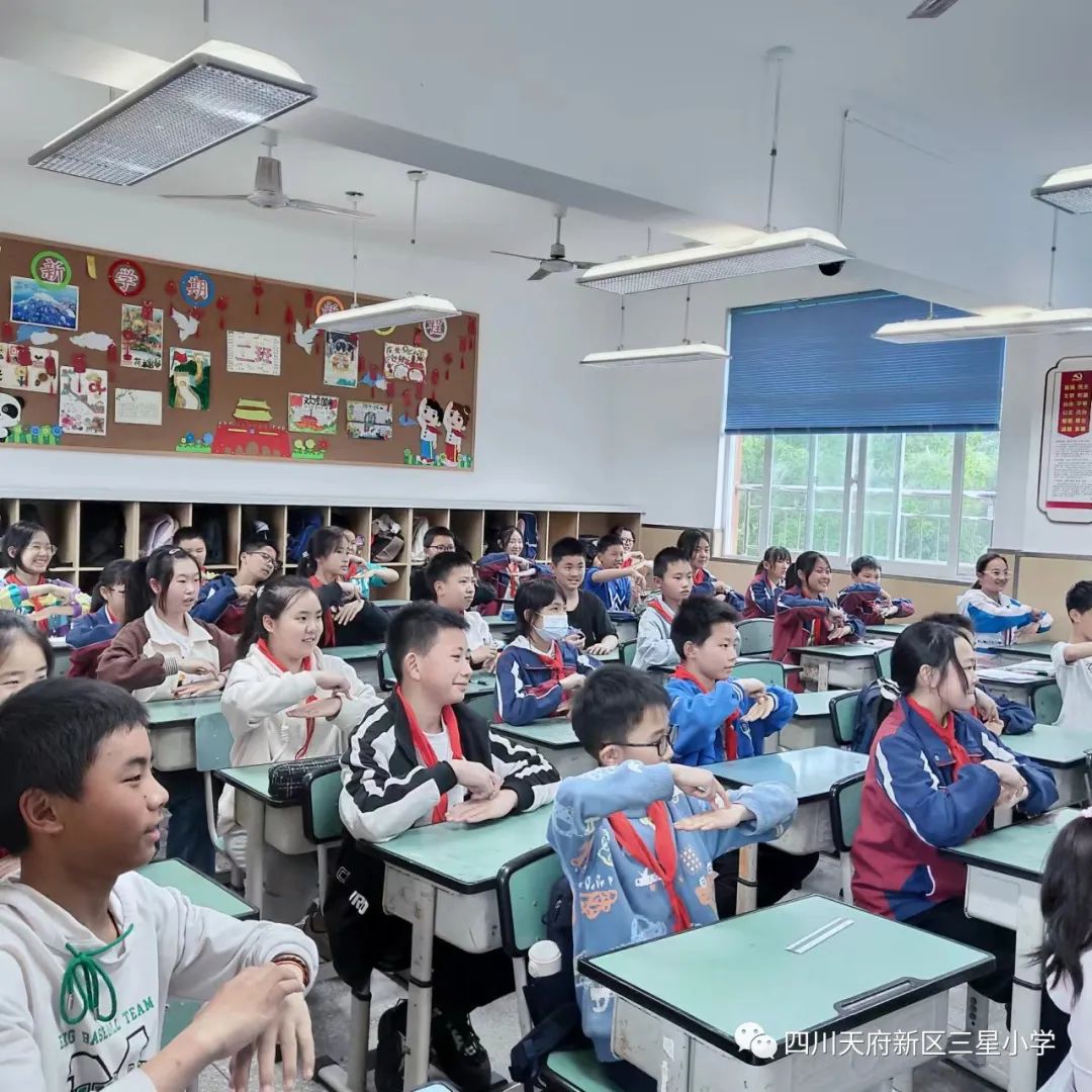 雪松路小学家长进课堂系列活动,第一实验小学开展家长进课堂