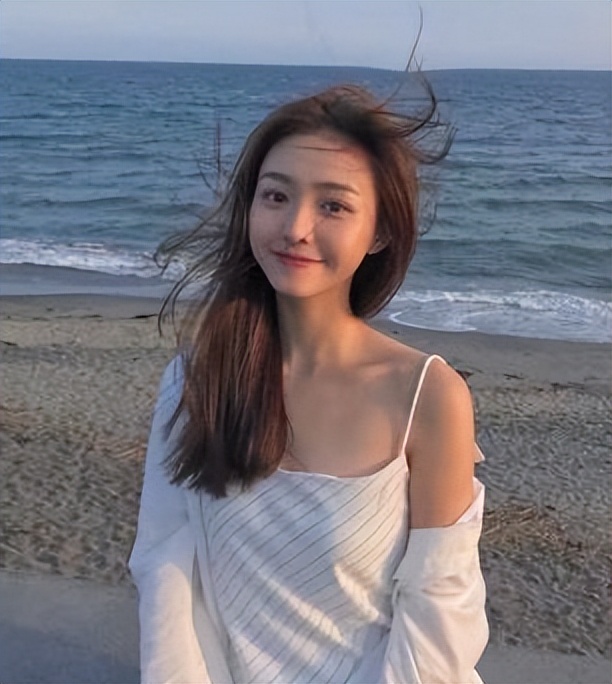 骑手对取外卖的四川女大学生进行骚扰，穿衣有自由吗？