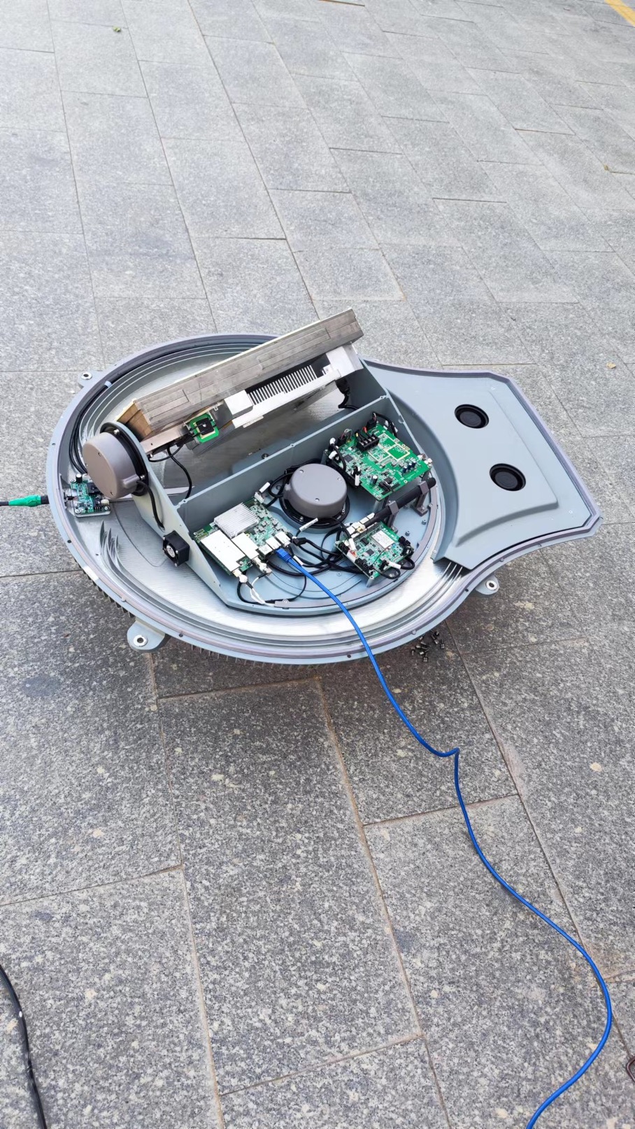 动中通天线优势,动中通卫星相控阵天线的缺点