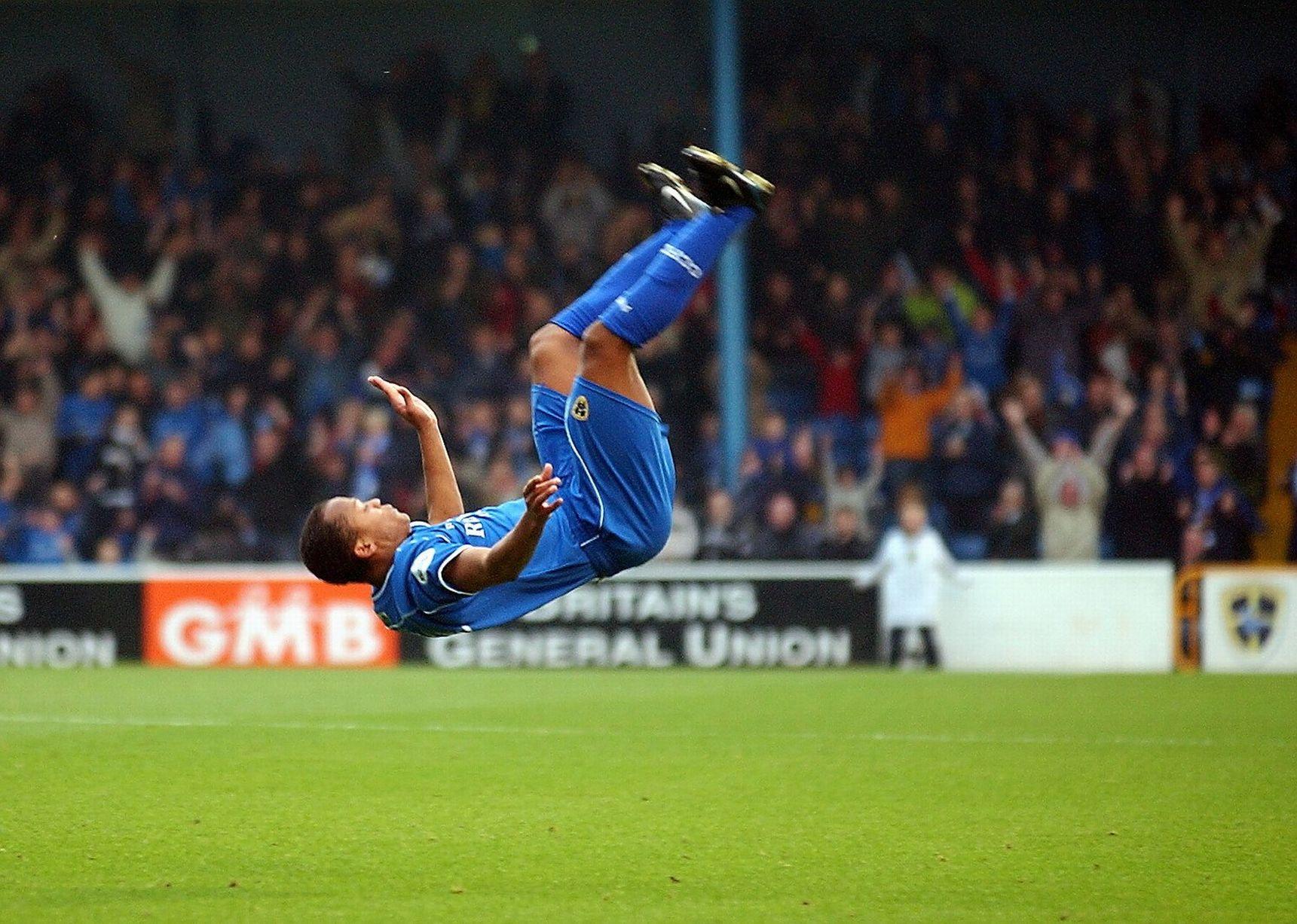 英超单赛季帽子戏法纪录,3次帽子戏法英超最快球员