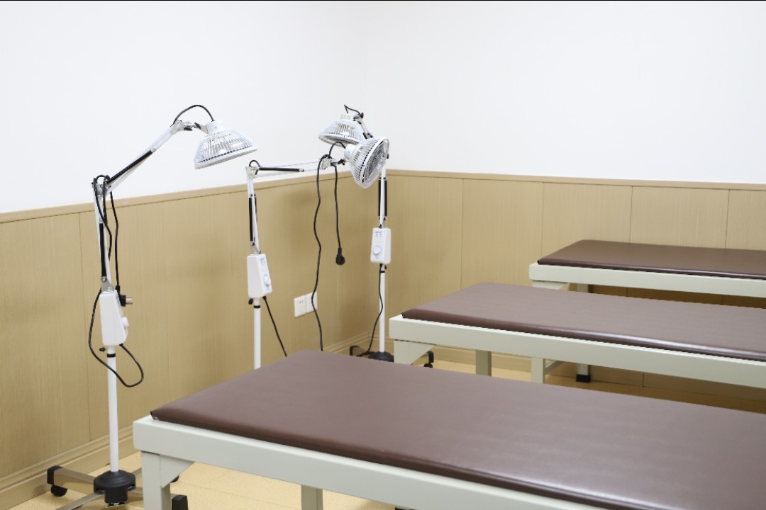 在老年人活动中心工作怎么样,老年人在社区服务中心能干什么