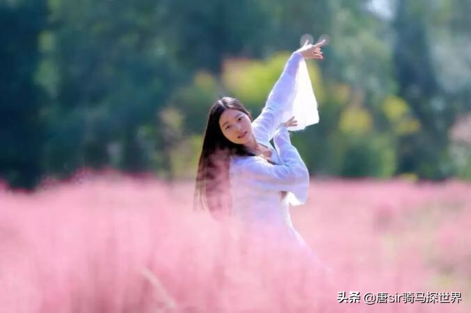 深藏于南昌城内的惊艳，好似上帝手中被打翻的调色盘，令人沉醉