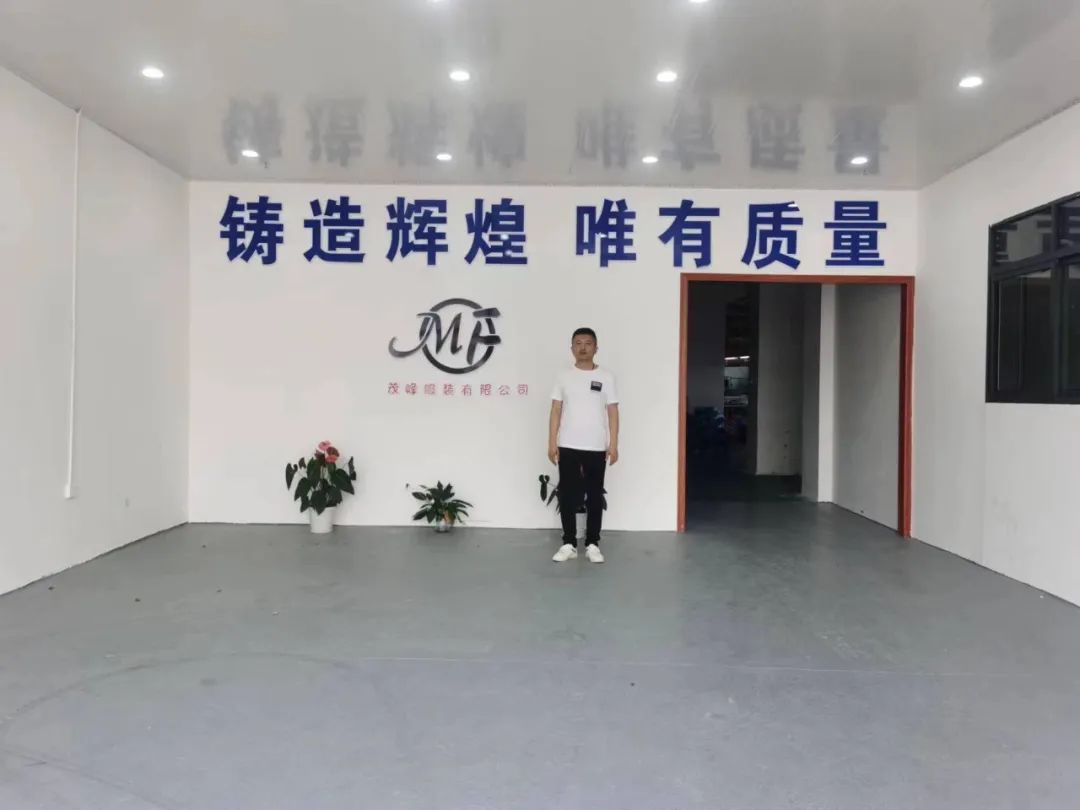 璐靛窞鏉戣秴鐜板満鐩存挱,璐靛窞鏉戣秴鐩存挱