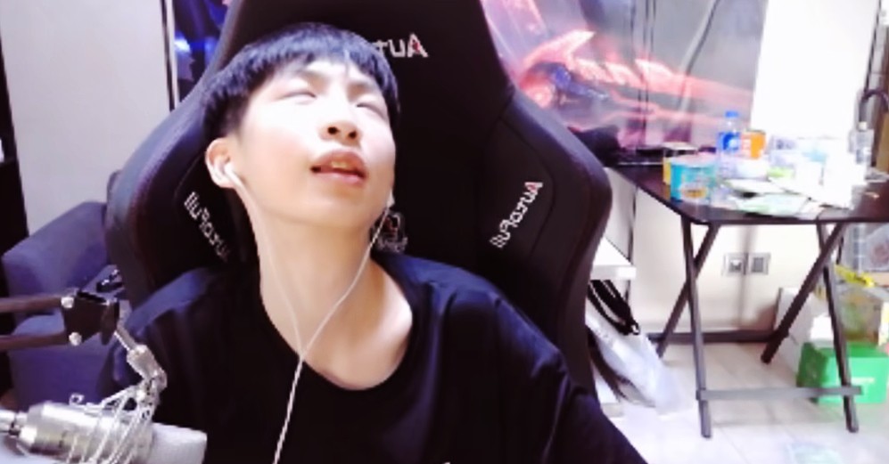 小超梦玩游戏收入,小超梦视频斗地主