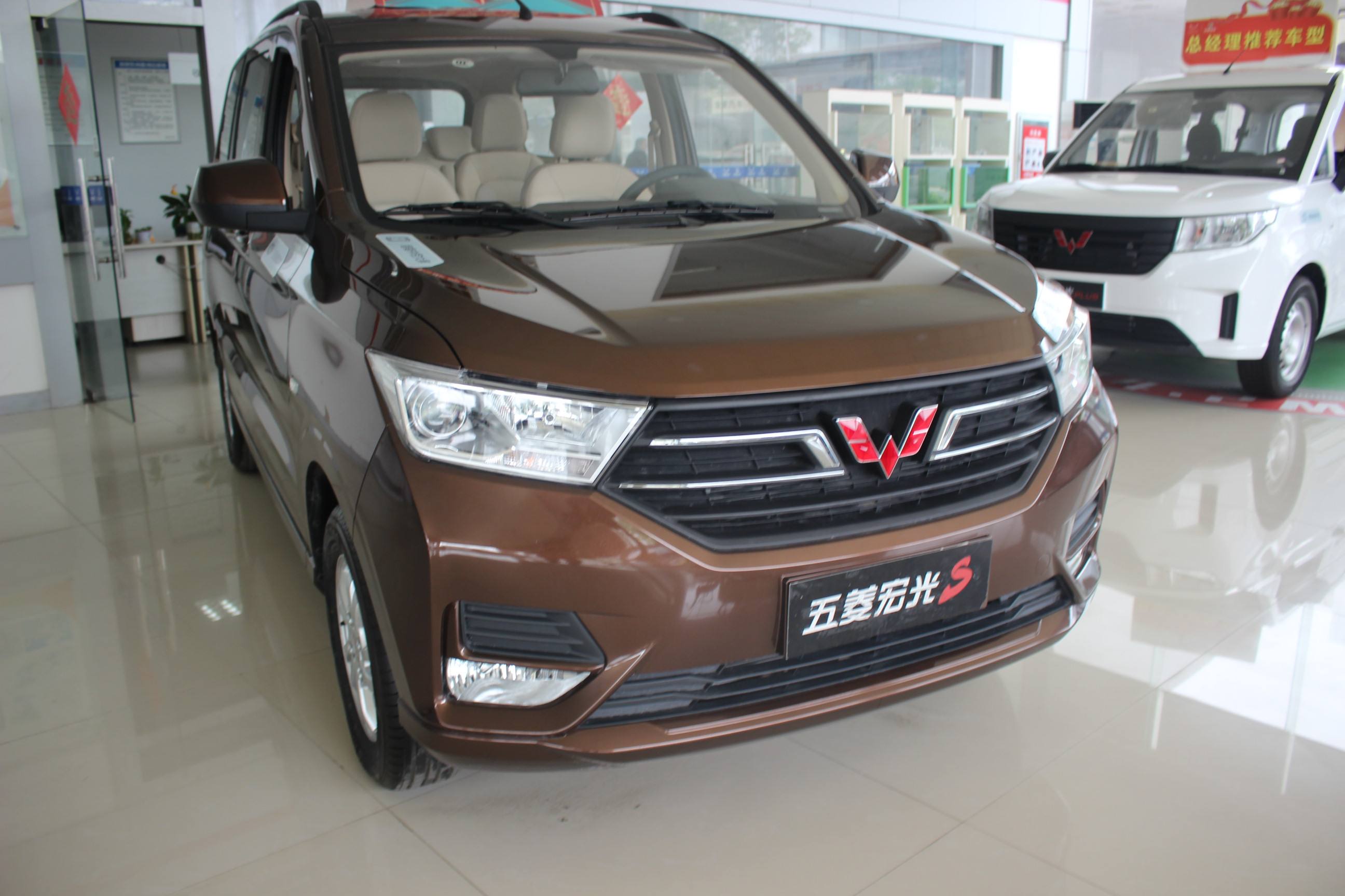 几十万的车子不如几万车子耐用,为什么豪车不如九万块钱的面包车