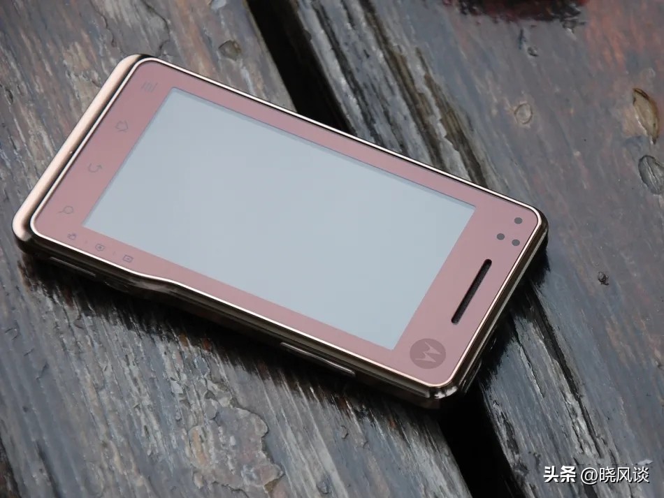 以前的所有摩托罗拉手机,摩托罗拉半智能老款手机