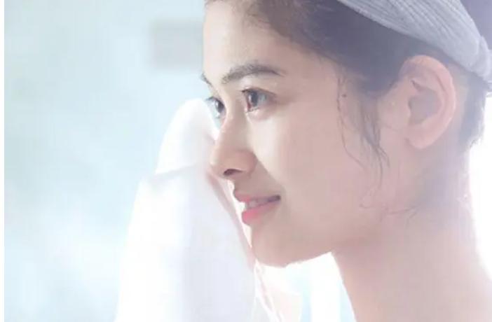 卸妆洗面奶深层清洁推荐,洗面奶既不贵又好的