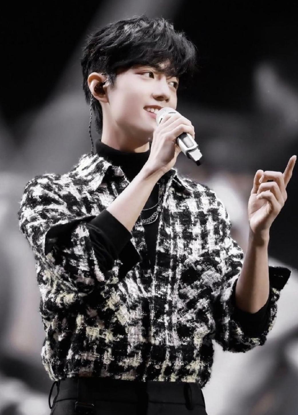 肖战更新照片,肖战新动态接受采访