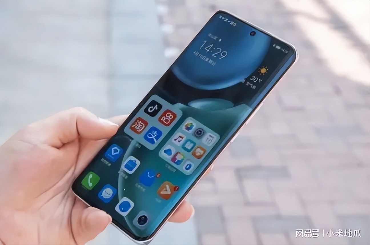 荣耀magic5跟magic5pro有什么区别,荣耀magic5pro与荣耀magic5区别