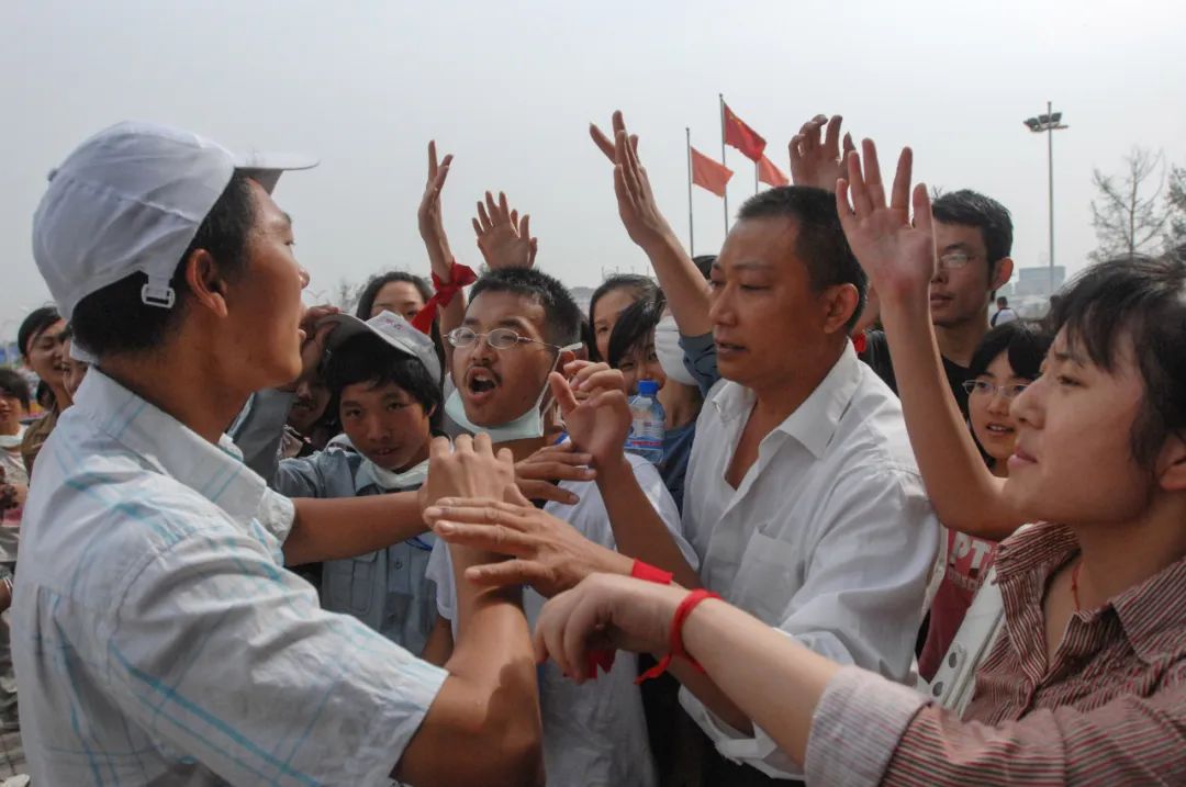 汶川地震13周年这些画面让人泪目,汶川地震感人图片含泪整理