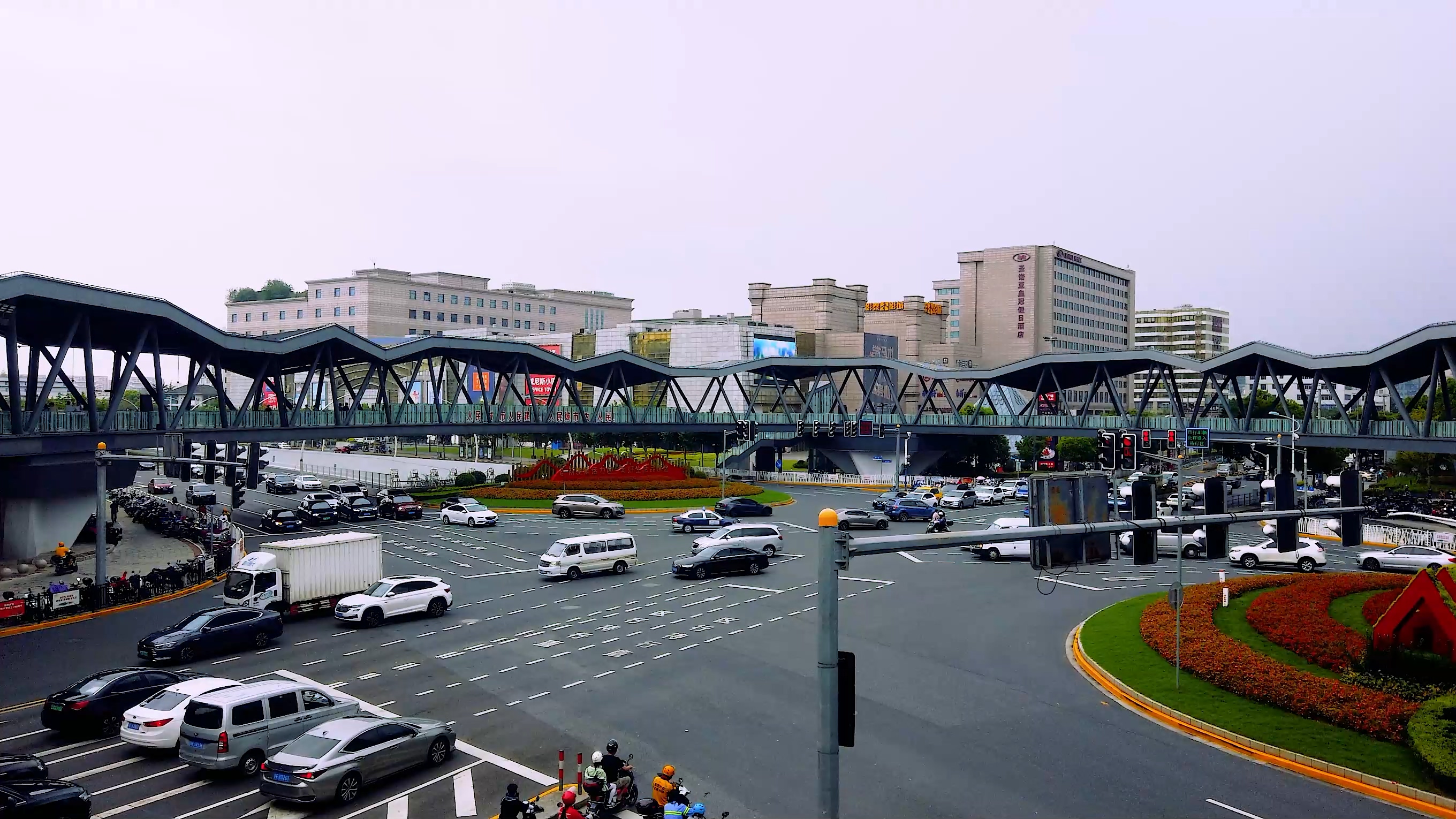 上海除了黄浦江还有什么江,上海黄浦江哪边是上海中心