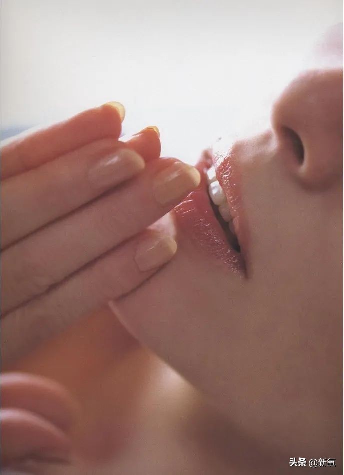 曾黎年轻时的颜值生活照,曾黎什么时候翻红的