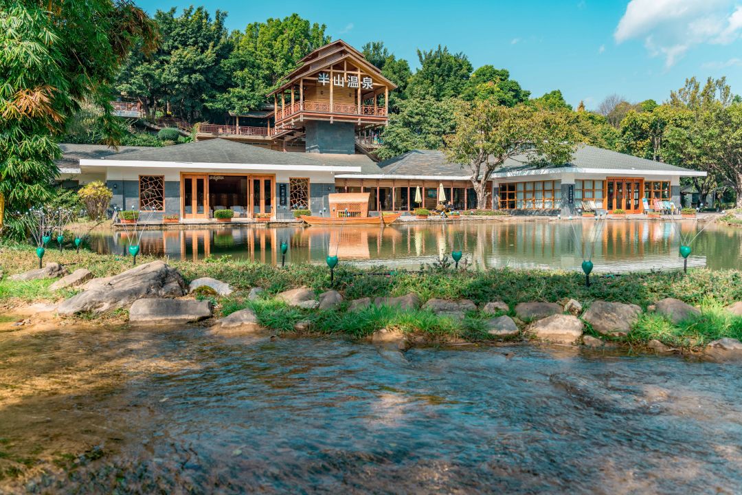 弥勒温泉山顶,弥勒高级温泉