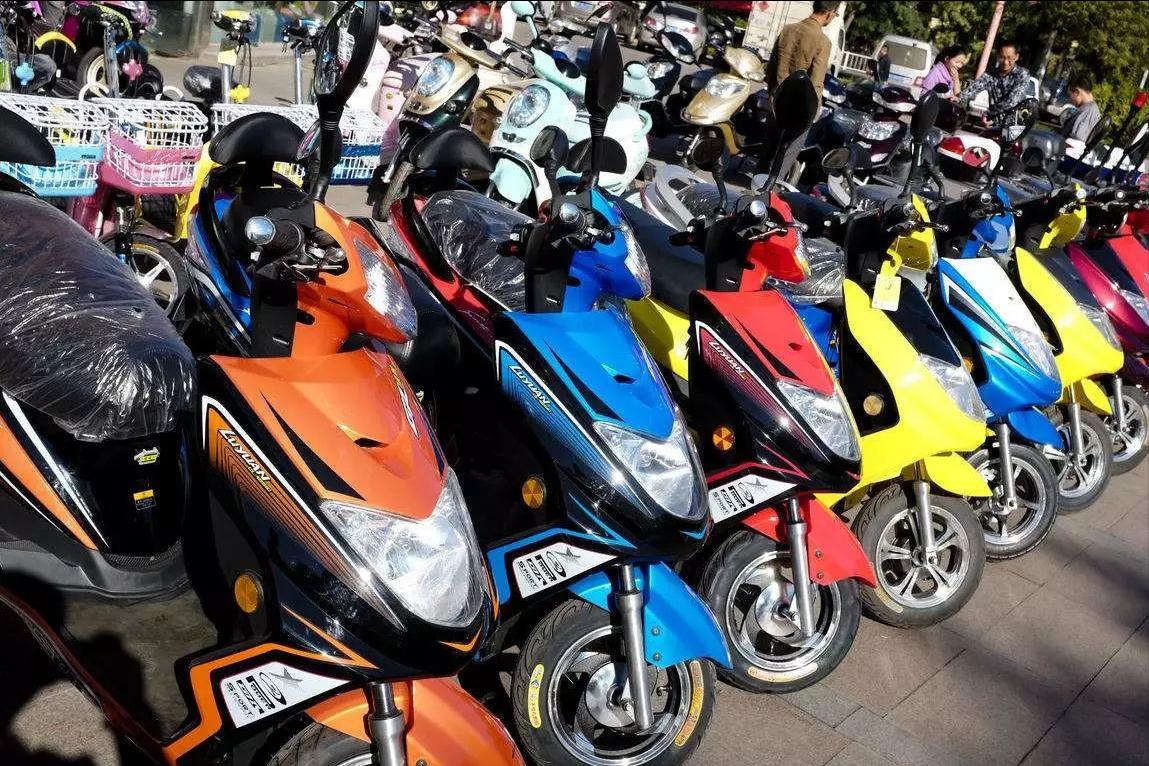 超标车换新国标能抵多少钱,车辆换购补贴政策