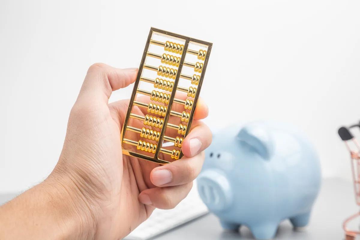 特大惊喜太离谱了，4月中国贸易顺差增长30%达到有史以来最高水平