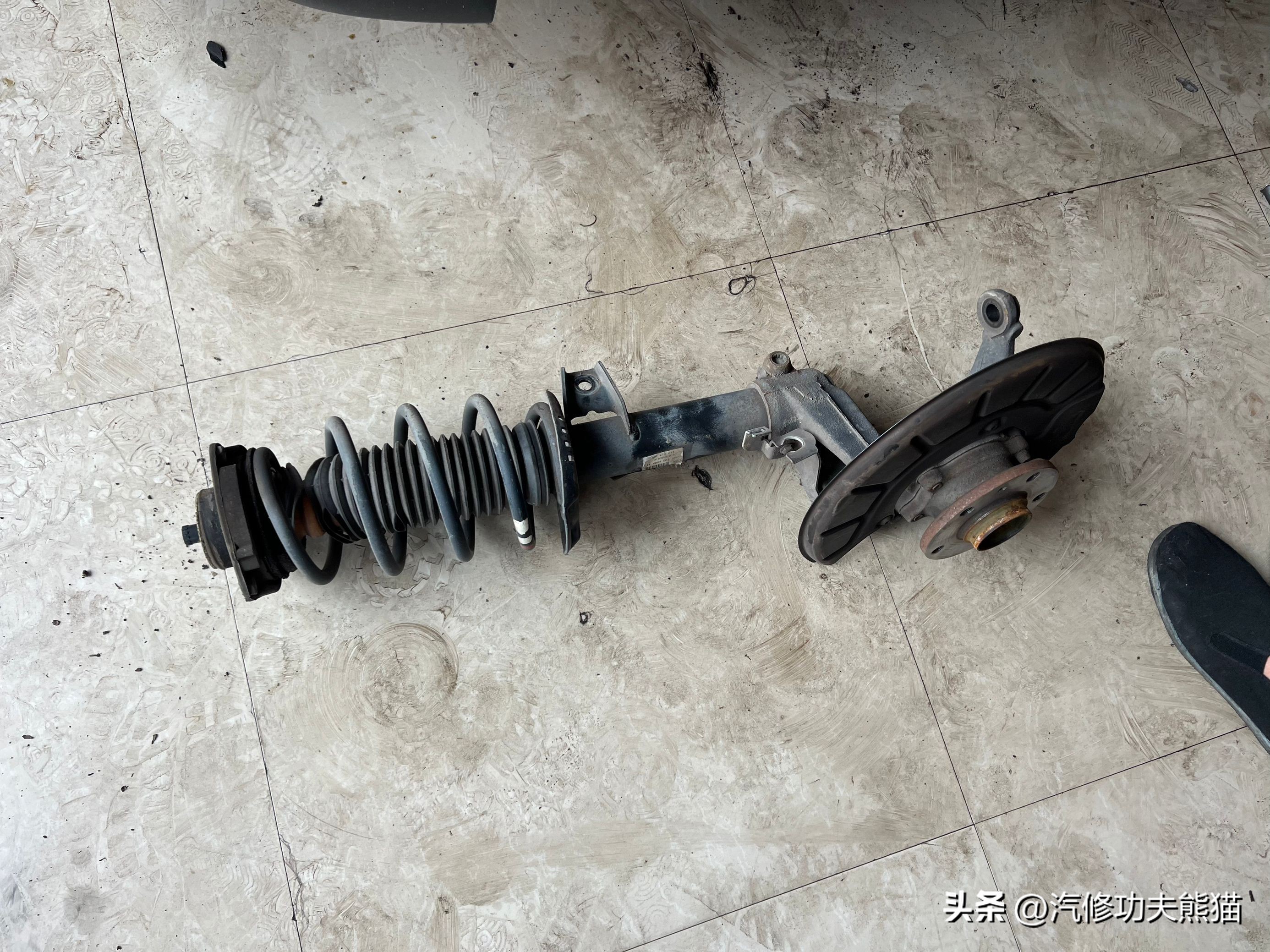 大众途观l2.0t2022保养复位,途观l2017款380tsi四驱豪华版保养