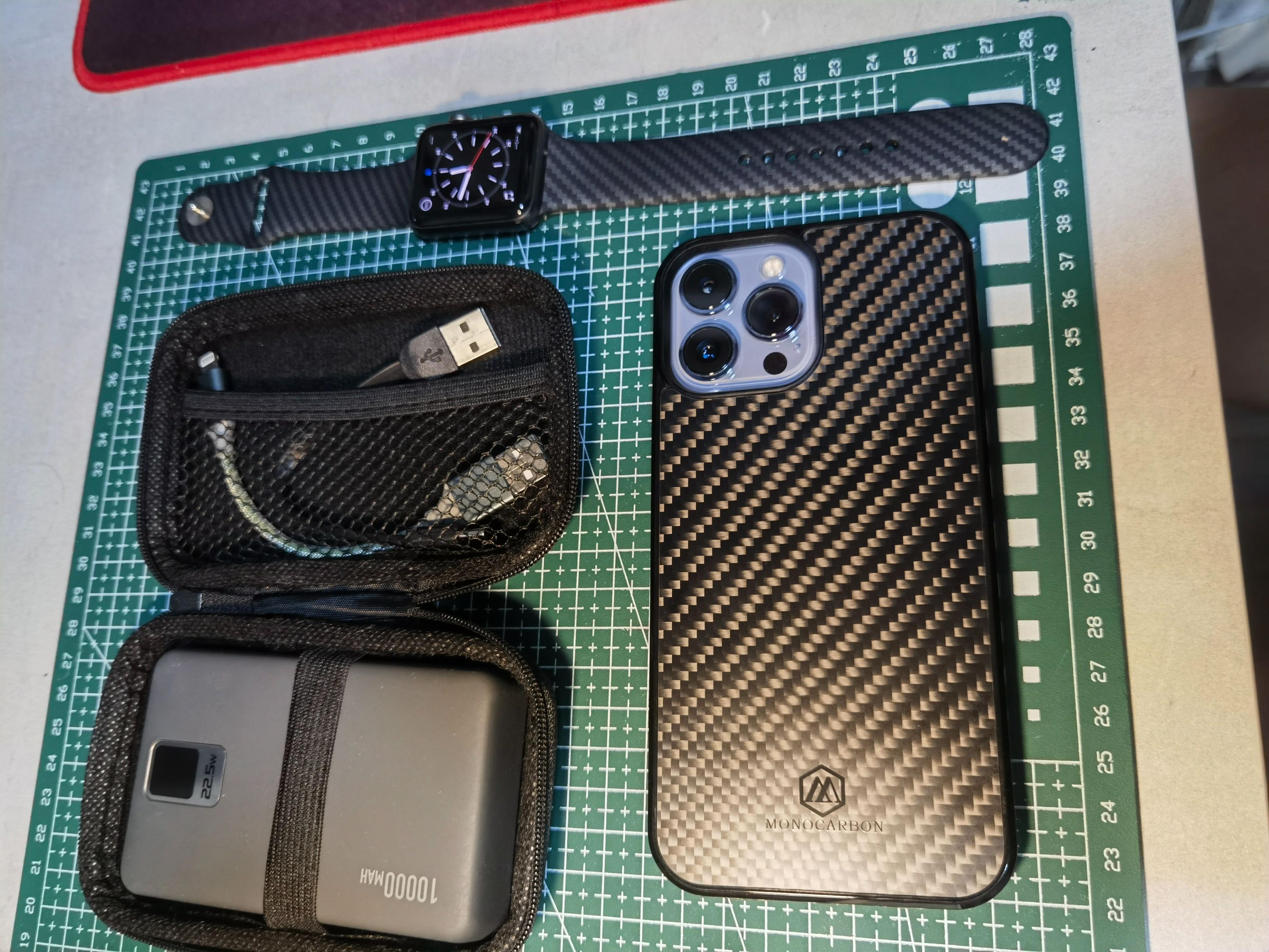 碳纤维手机壳有什么值得推荐的,有没有比碳纤维更薄的手机壳