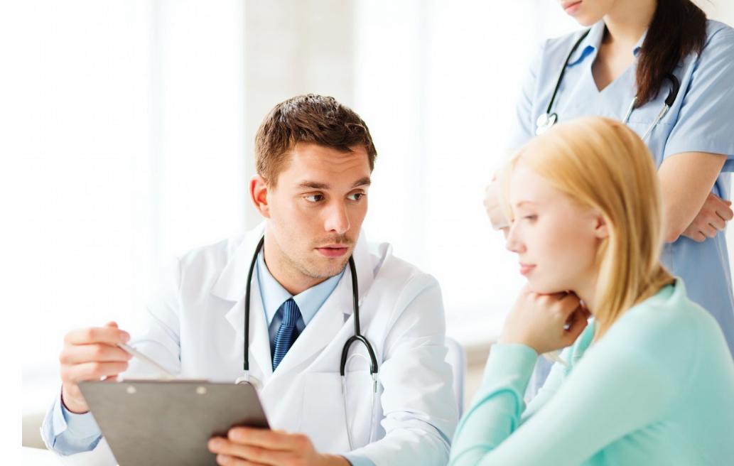 “医生，我下面有点疼，你能帮我看看吗？”一个20岁的女孩