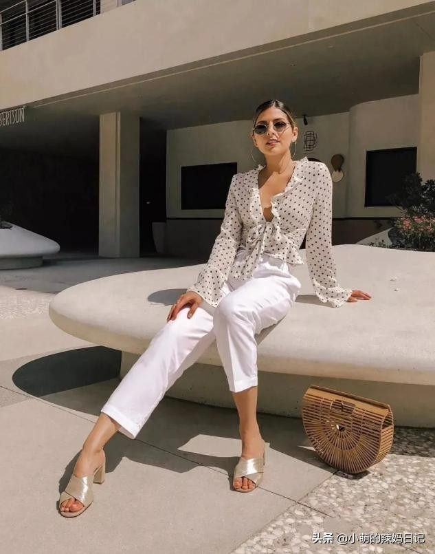 扔掉你的运动鞋，太捂脚！今年推荐这双“夏季鞋”，舒适又显高