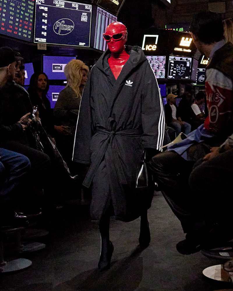 巴黎世家夏季新品,巴黎世家2023早春大秀在哪买