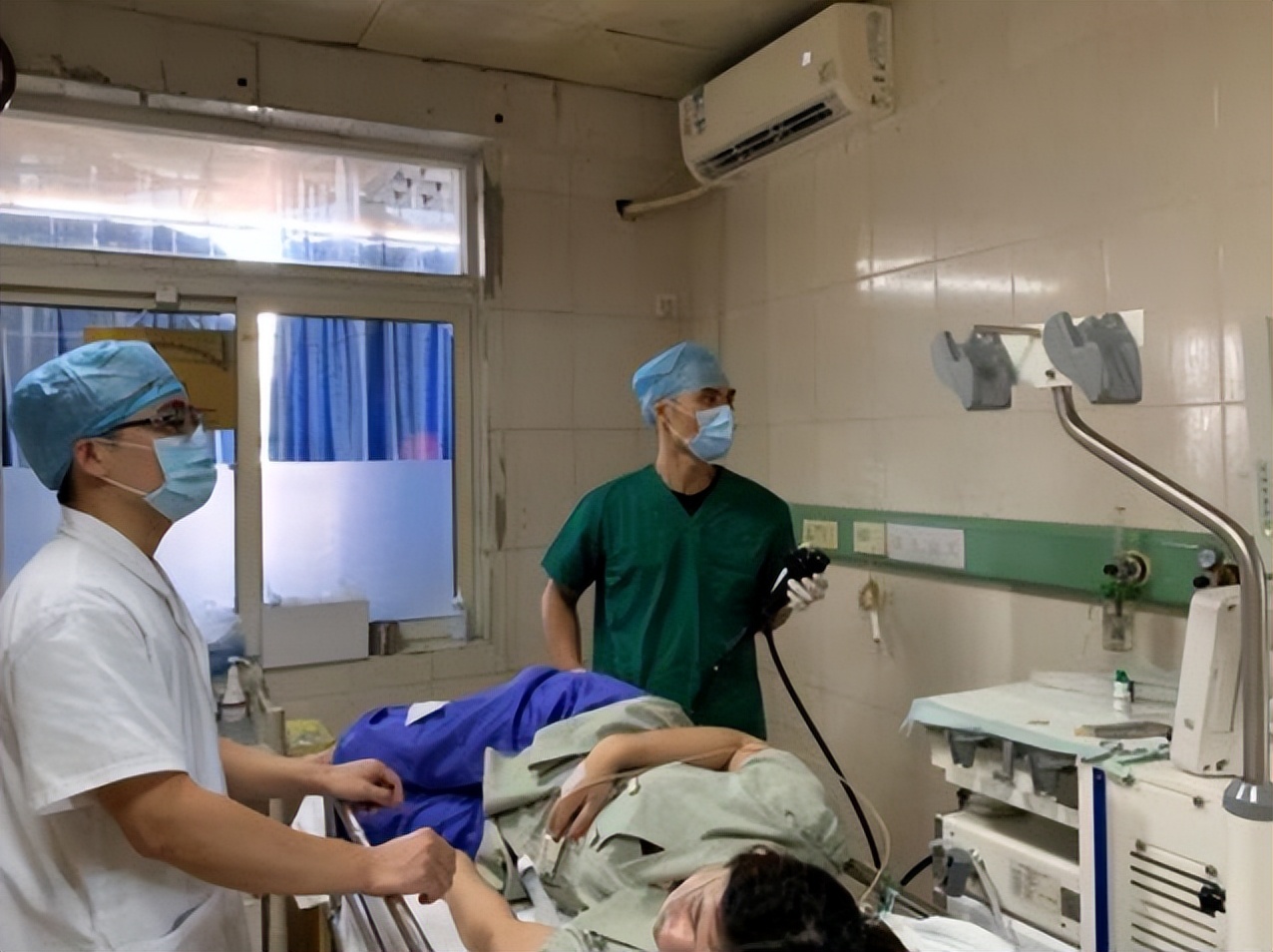 男医生做肠镜会难为情不,做肠镜是男医生还是女医生做的