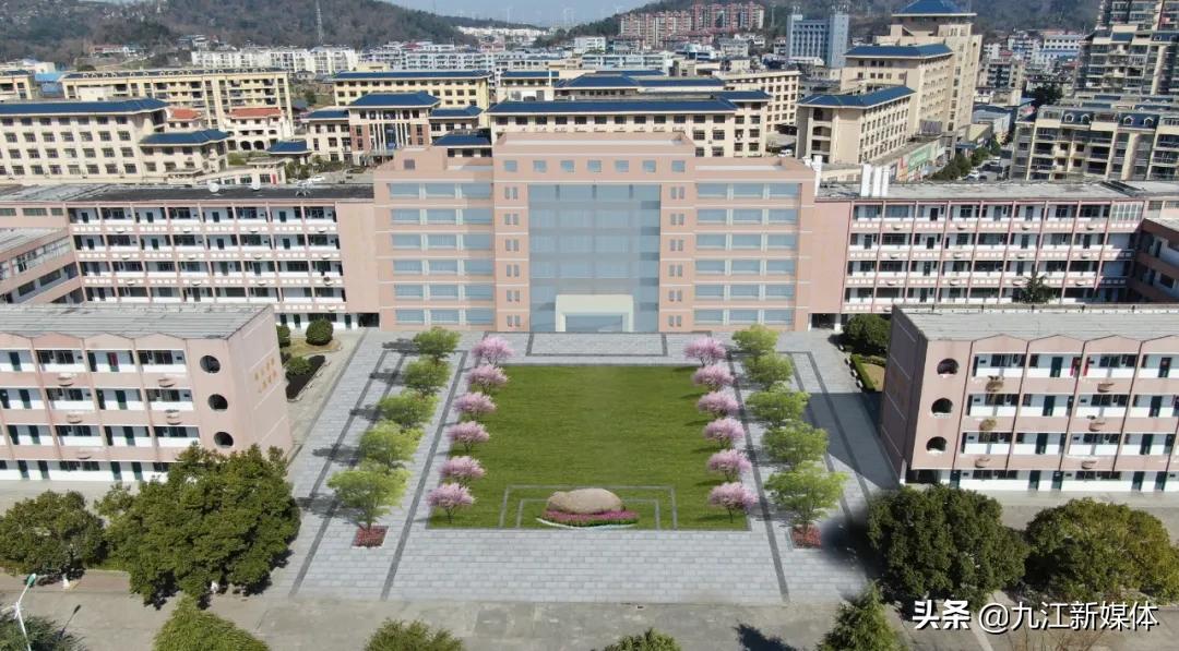 湖口二中是省几级重点,湖口二中简介