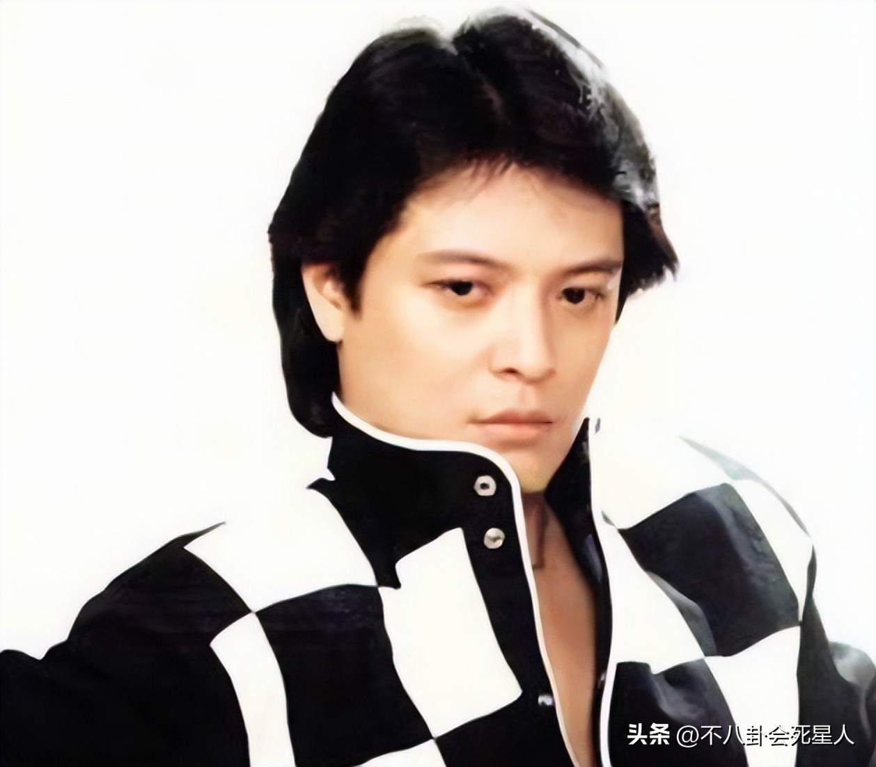 盘点娱乐圈曝光内幕,盘点娱乐圈的那些辟谣你们怎么看