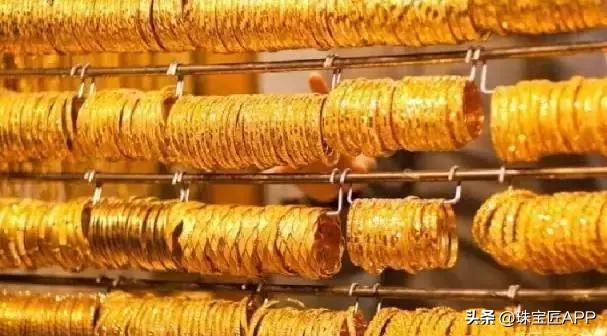 以前的黄金发黄现在的黄金发红,黄金变白变红变黑是怎么回事