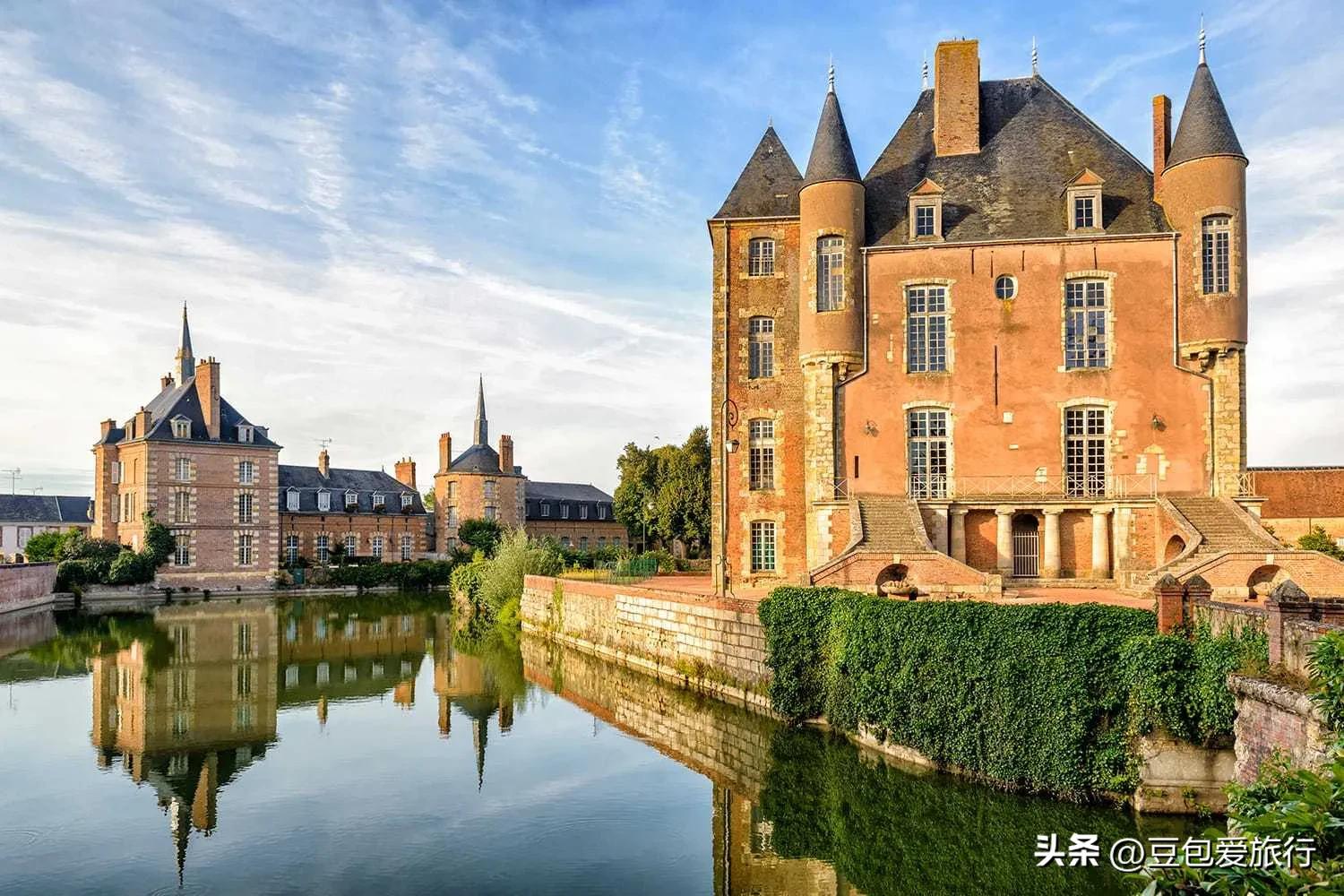 世界上游玩人数最多的地方,世界上旅游景点最好的地方