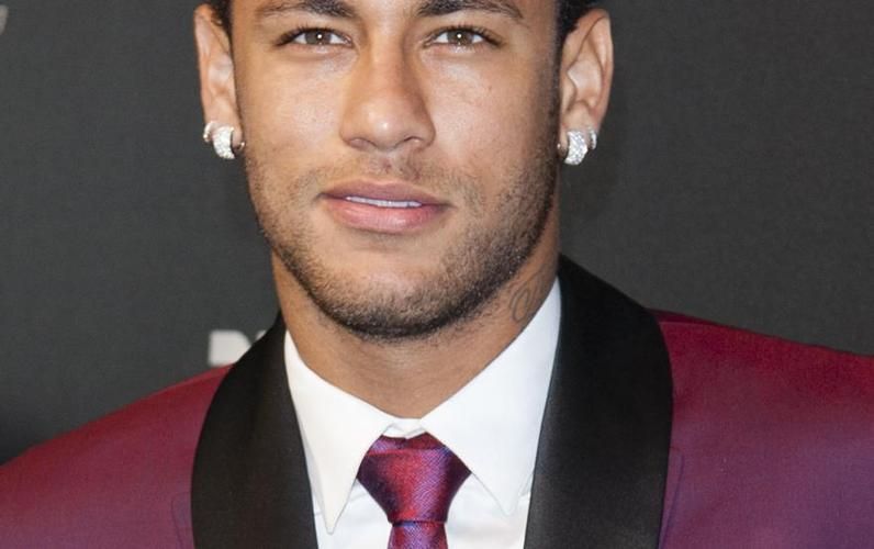 从足球王子到超级巨星免费阅读,足球高光时刻内马尔