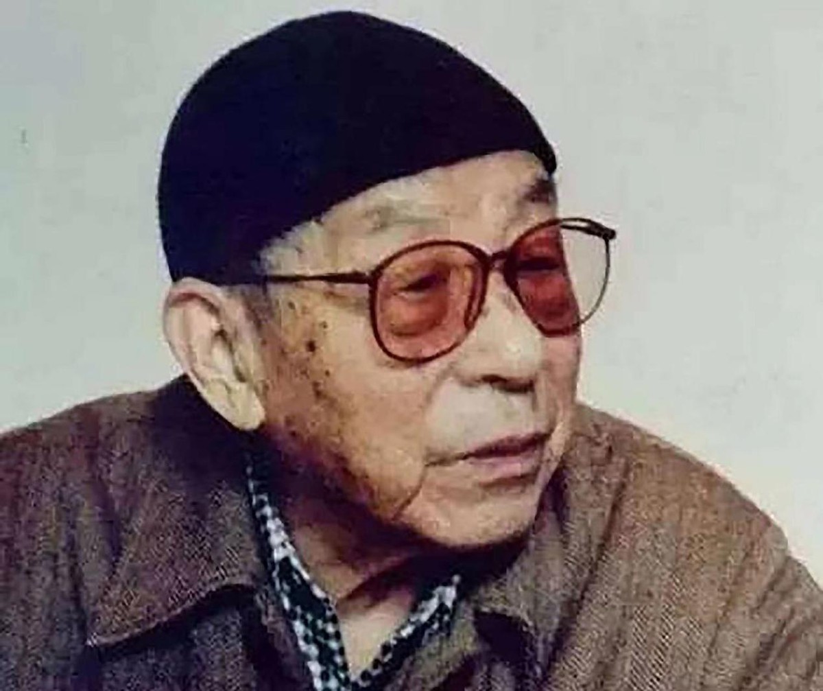 91年吕正操赴美探望张学良，张学良见他好奇问：你咋跟着周恩来了