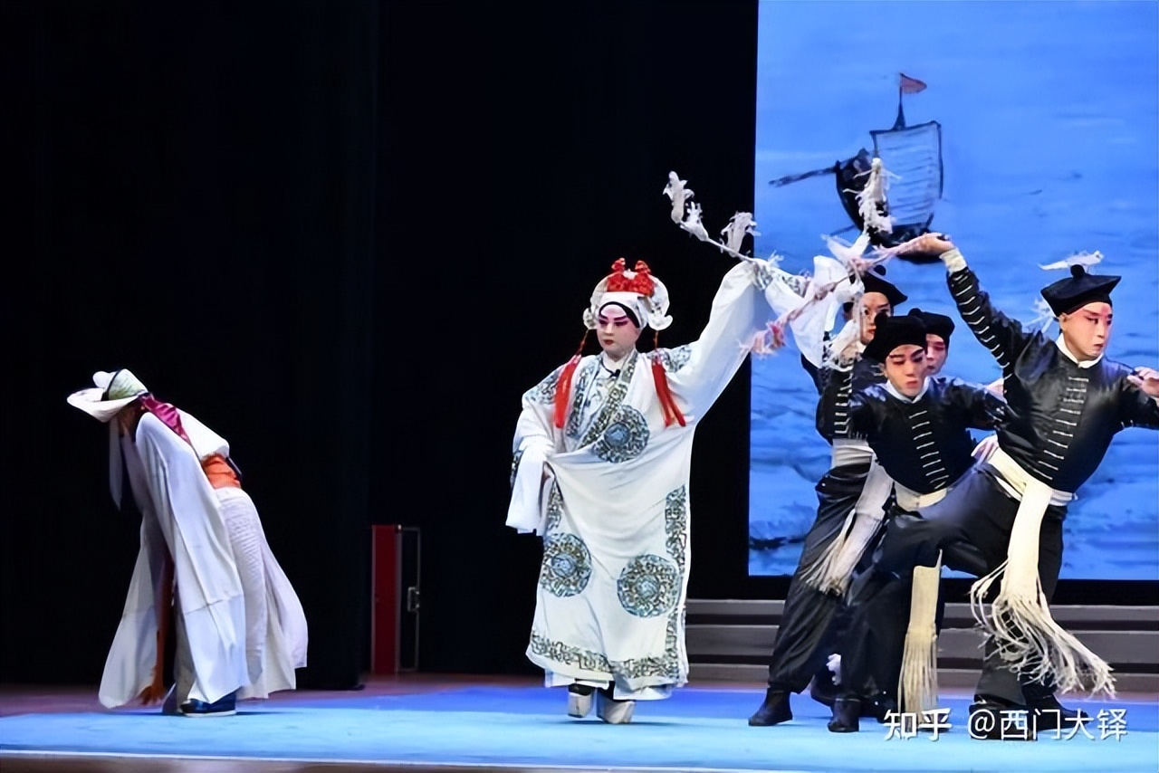 唐山打人：江船上的胡凤莲，魂断法场的窦娥，离我们并不远