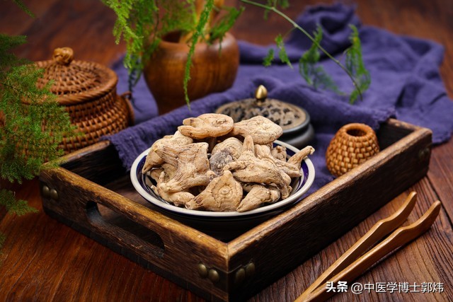 牙龈肿痰会发红褐色吗,如何分辨痰里的血还是牙龈出血