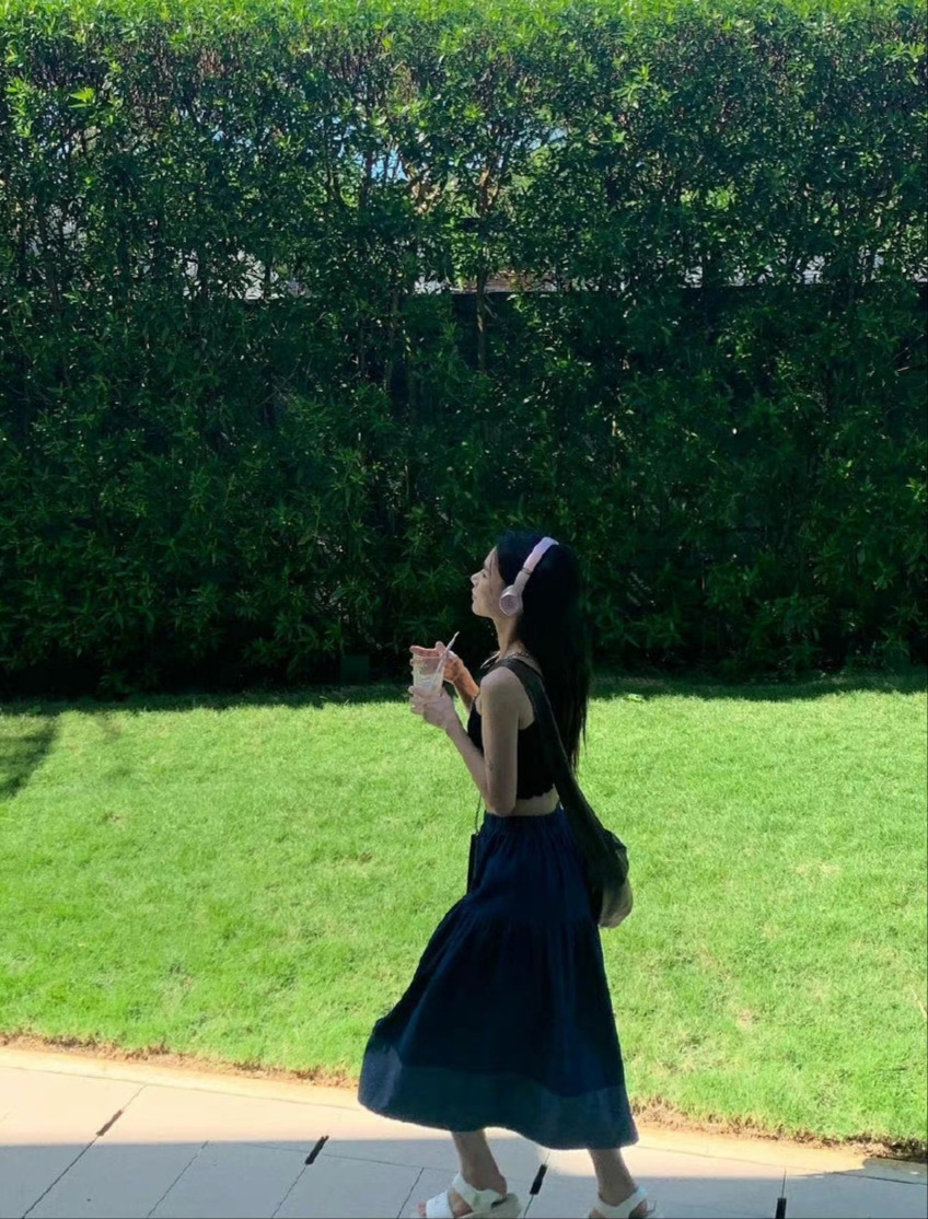 母亲吃药，我变成石女，母亲逼婚，我成为商品