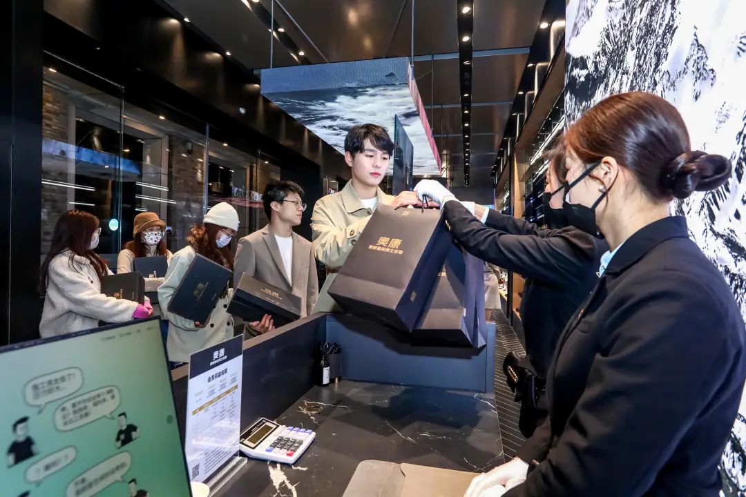 奥康品牌升级时尚发布会圆满落幕,奥康品牌营销