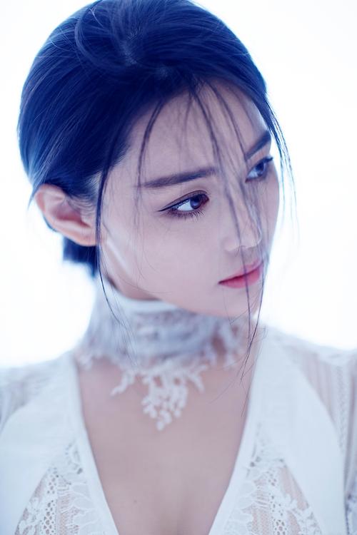 张馨予和何捷真的幸福吗,张馨予老公何捷的收入