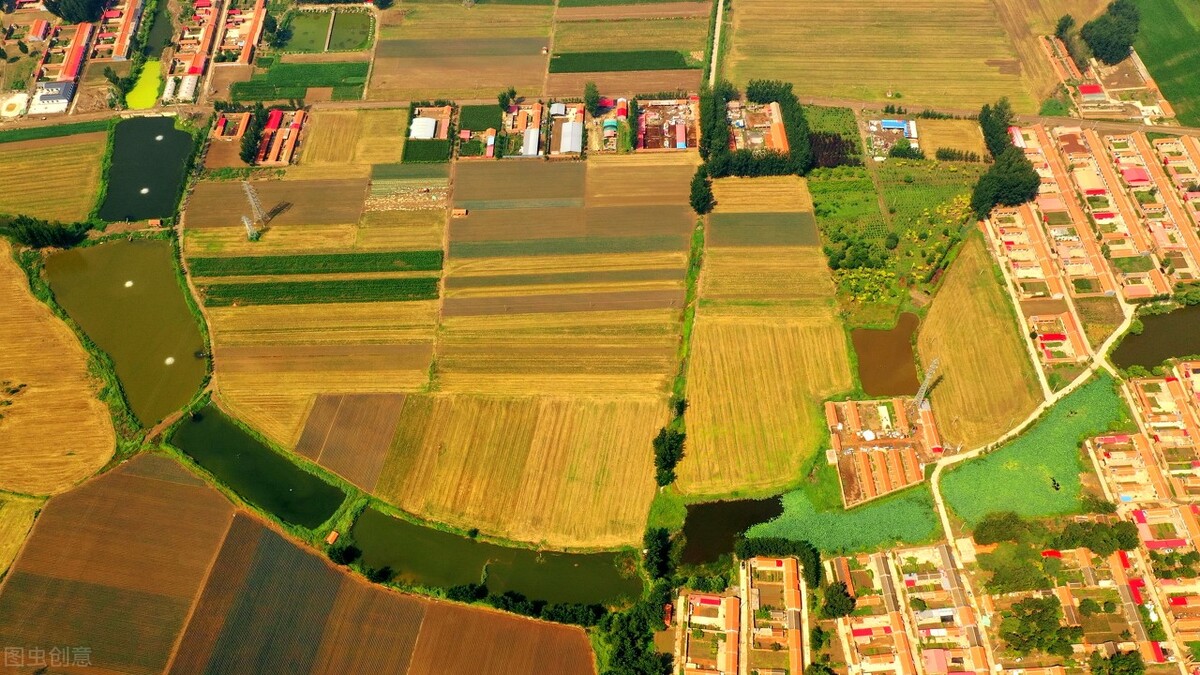 掏空积蓄在城里买房,农村父母半生积蓄为儿子买房