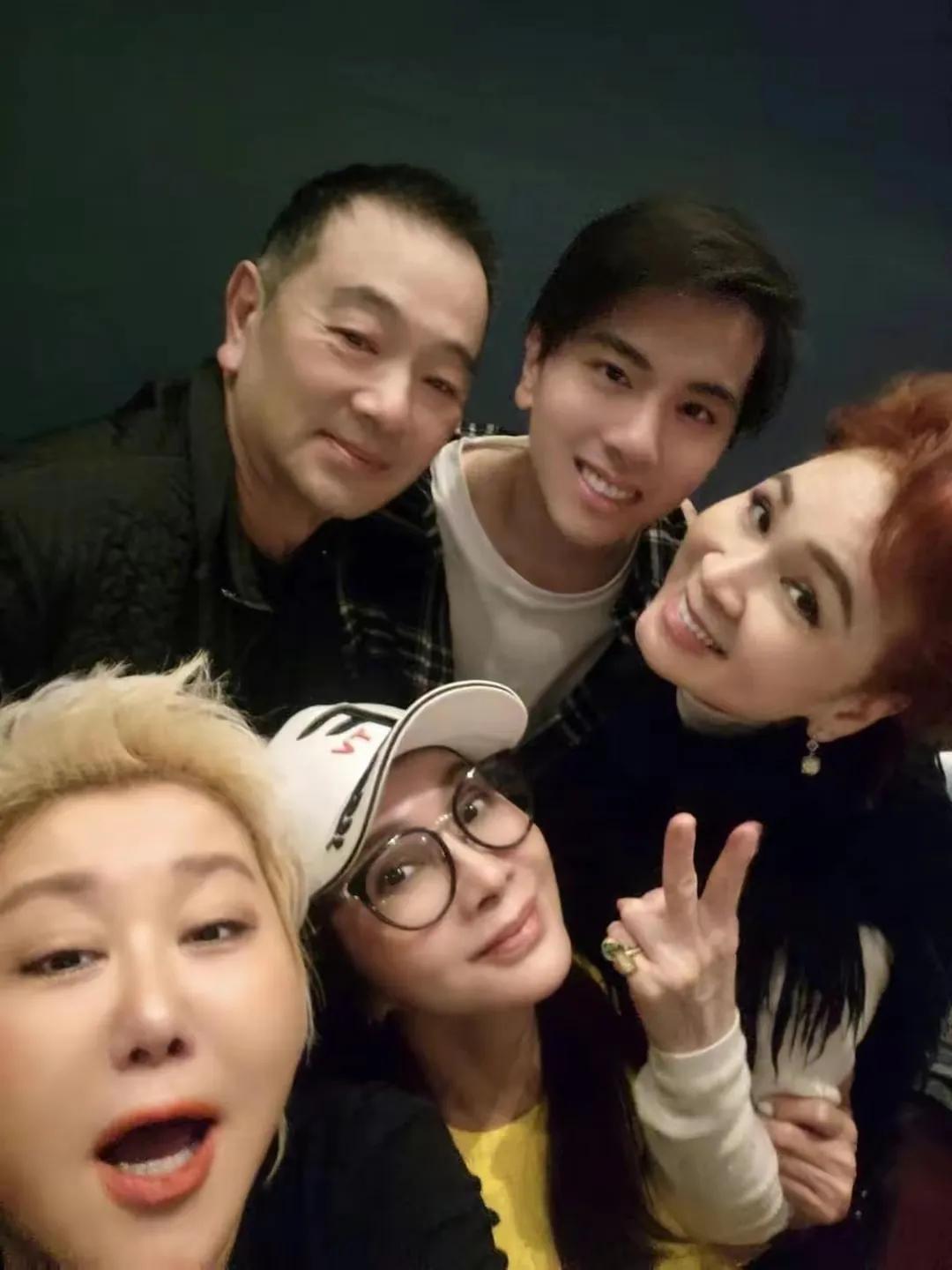 张晨光老戏骨,张晨光沧桑白发